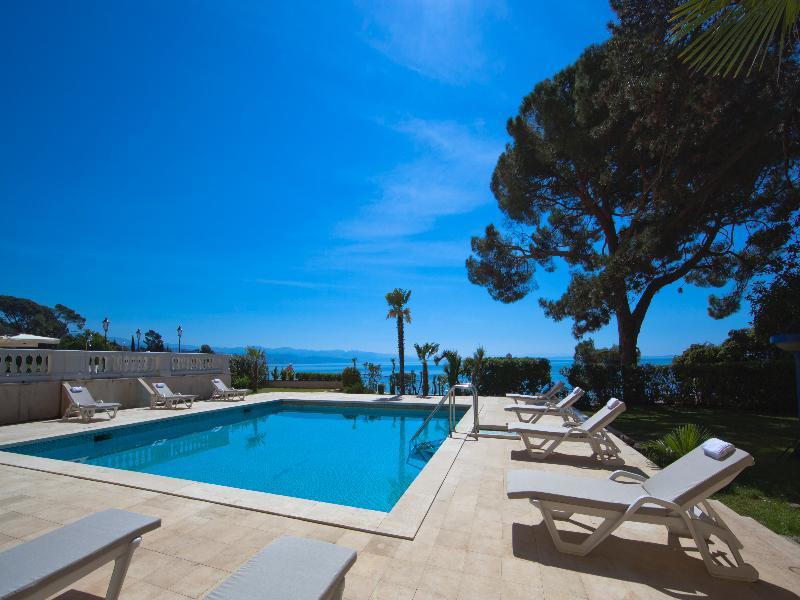 Villa Amalia - Liburnia (Adults Only) Opatija Buitenkant foto
