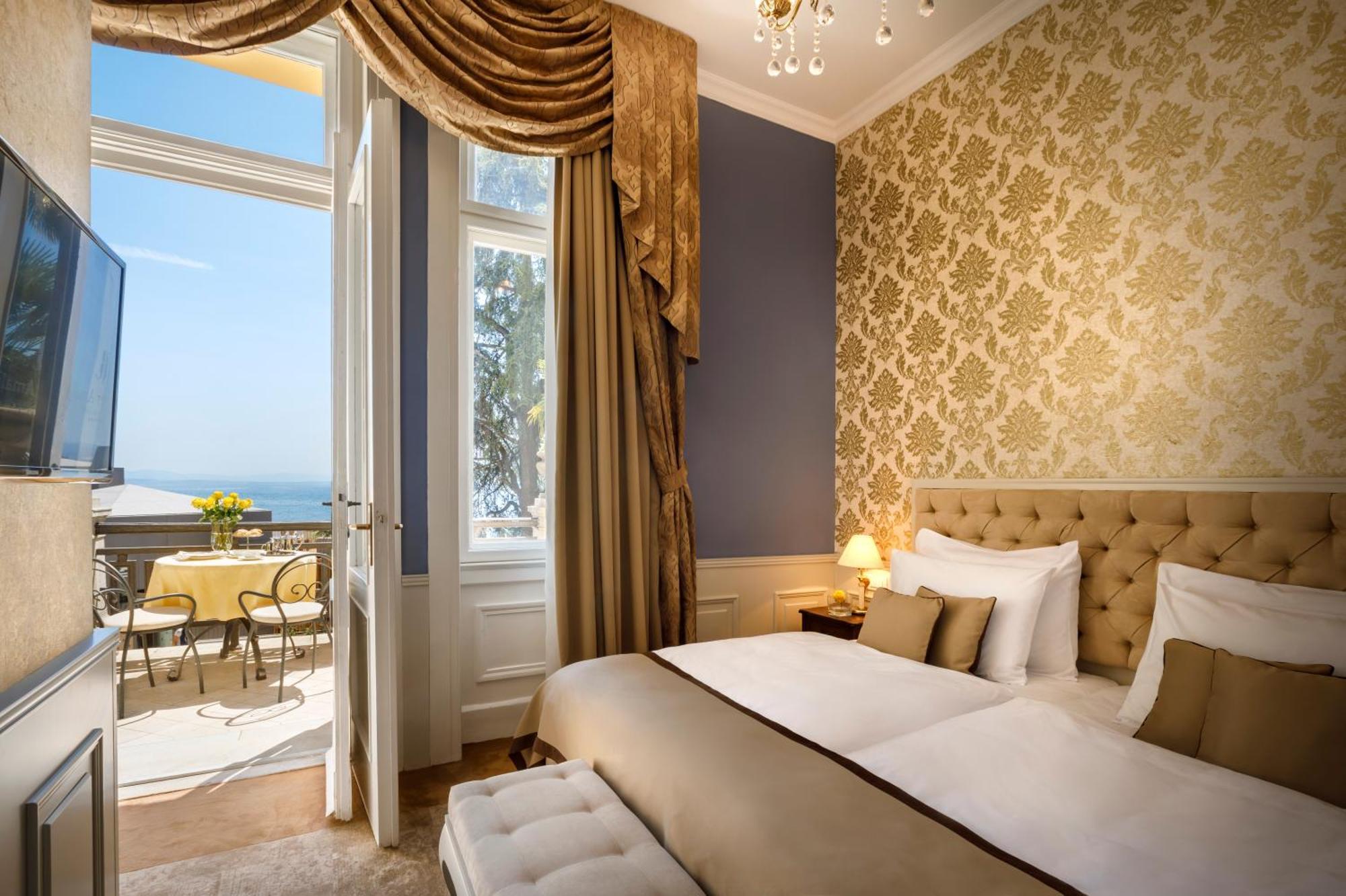 Villa Amalia - Liburnia (Adults Only) Opatija Buitenkant foto