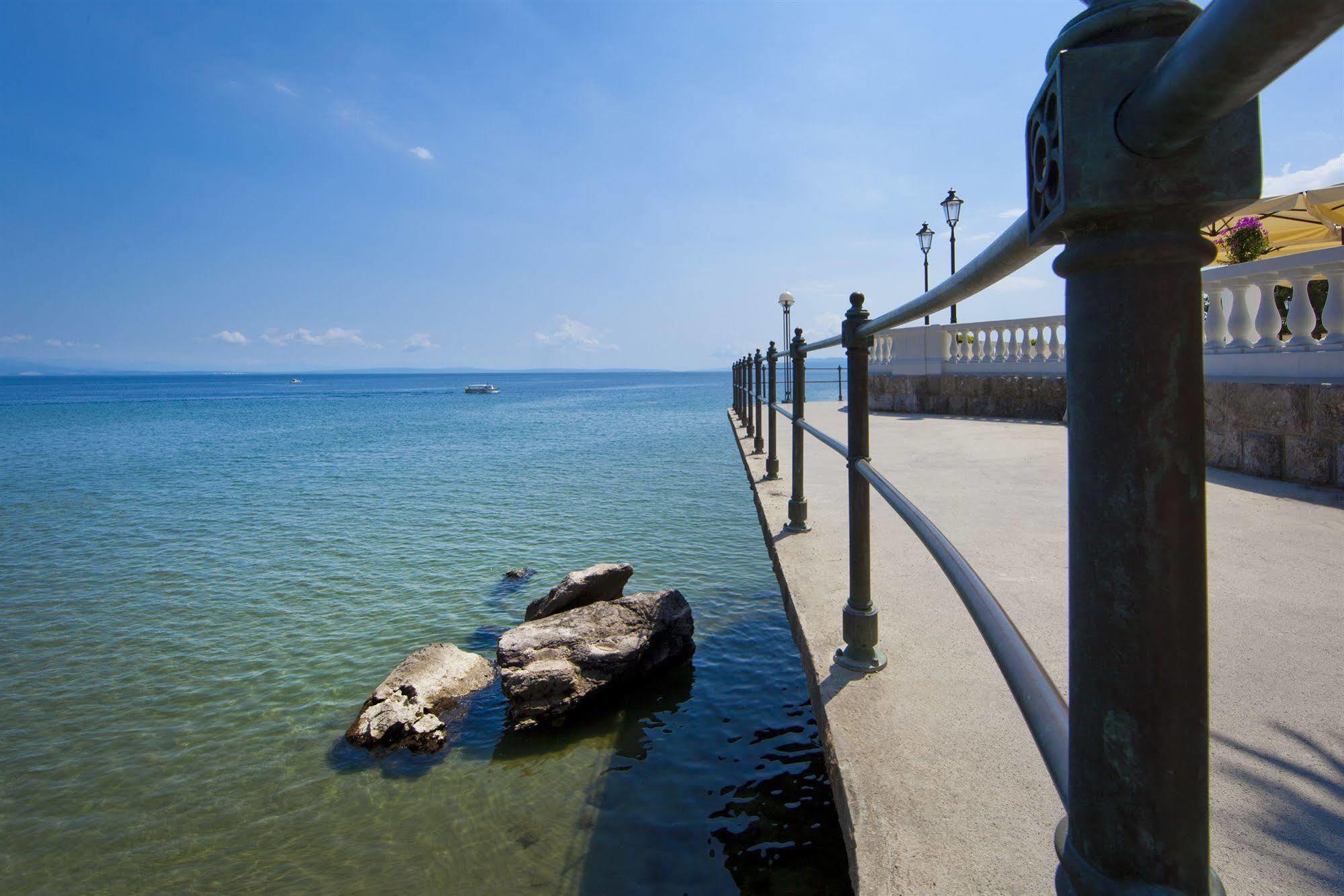 Villa Amalia - Liburnia (Adults Only) Opatija Buitenkant foto