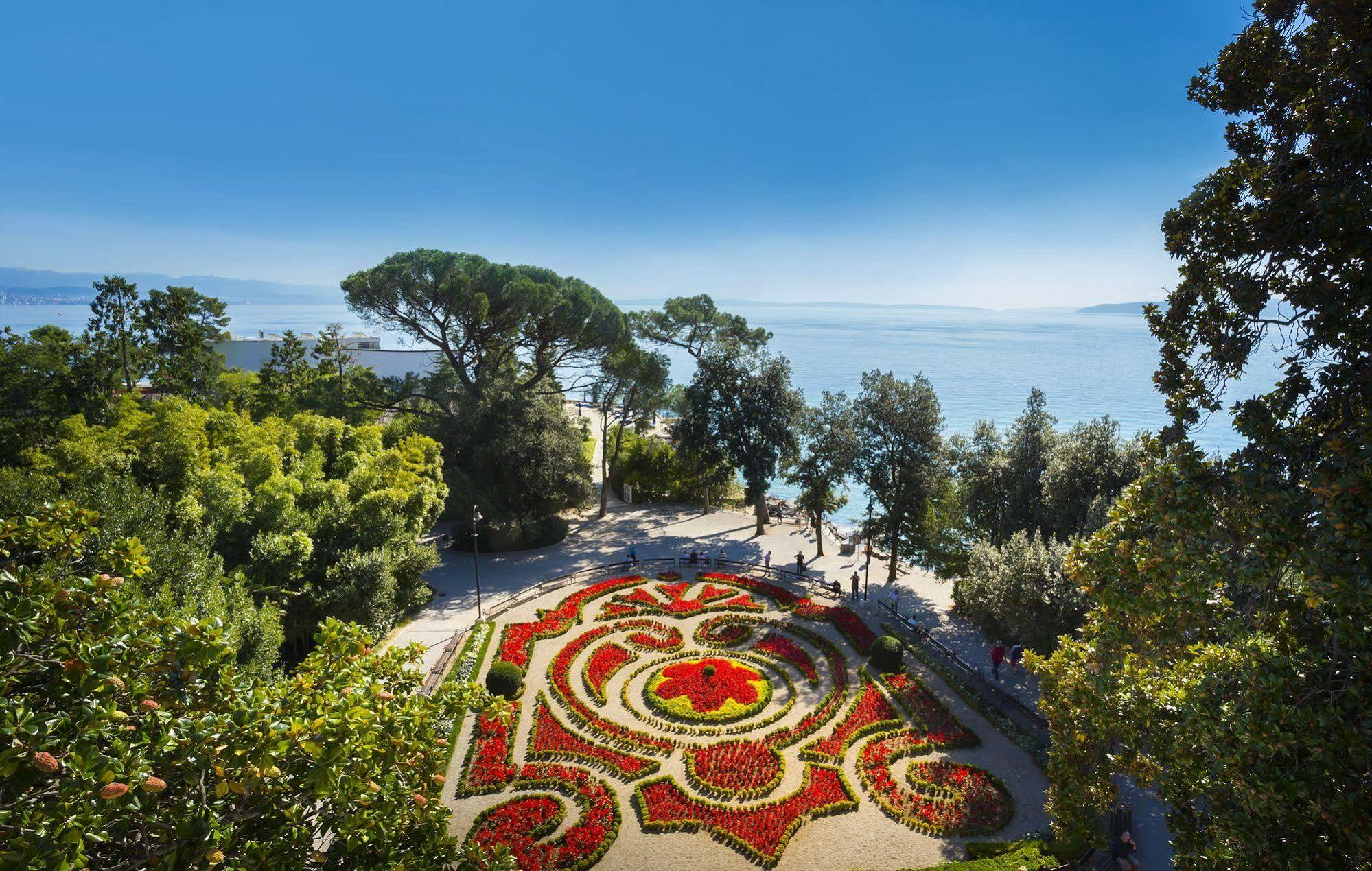 Villa Amalia - Liburnia (Adults Only) Opatija Buitenkant foto